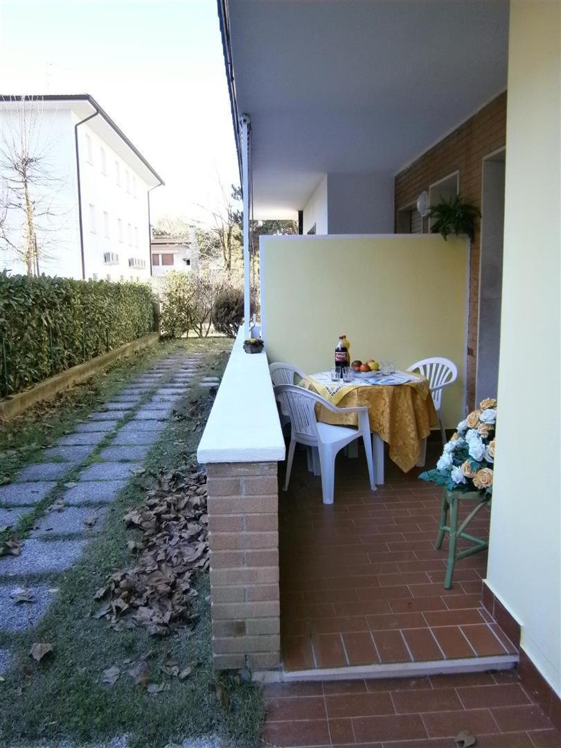 Glicini Lägenhet Bibione Exteriör bild